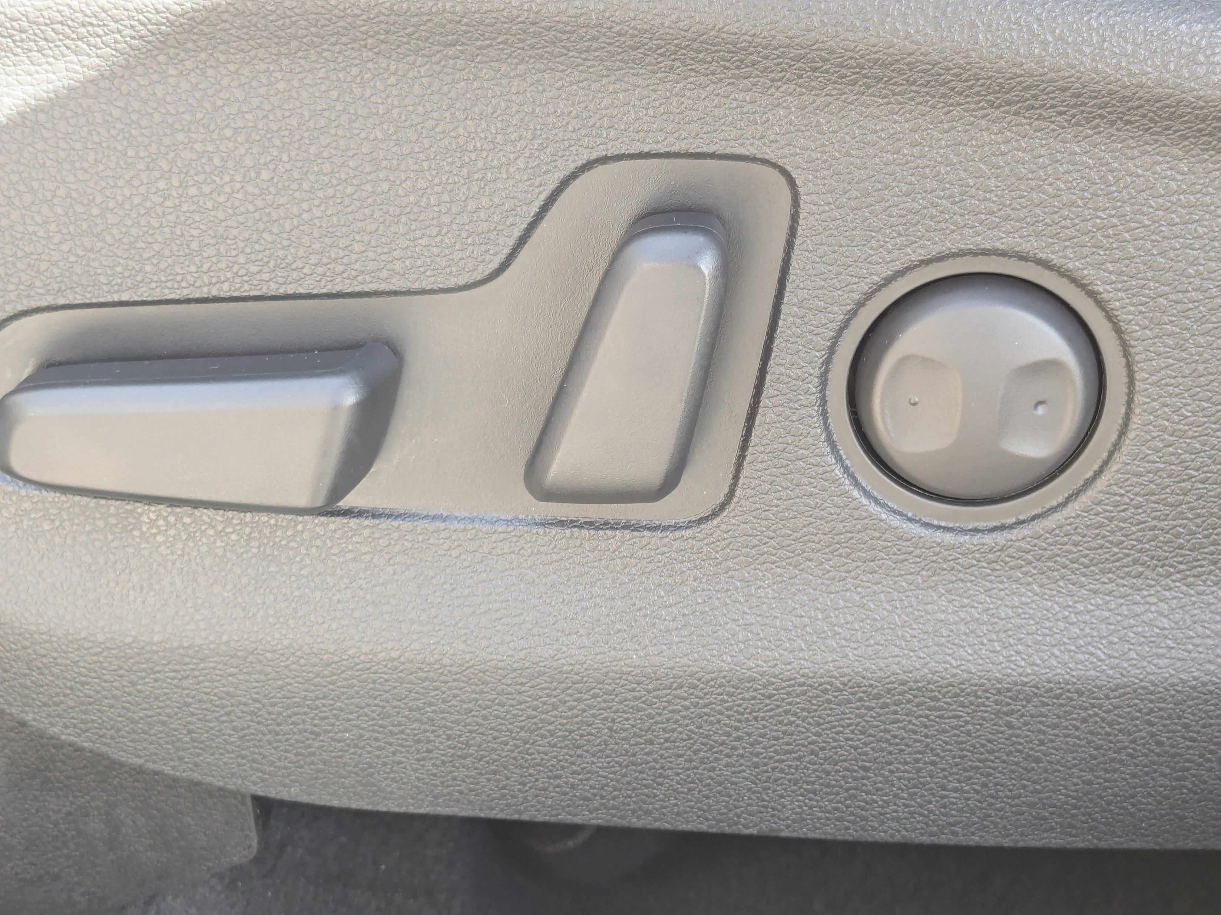 Used 2020 Hyundai Tucson Ultimate w/ Cargo Package image 21