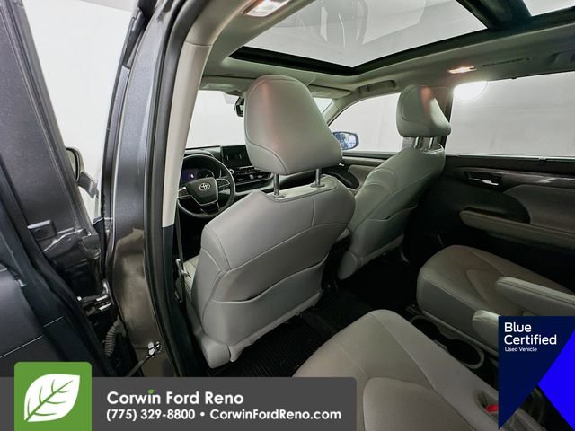 Used 2021 Toyota Highlander Platinum AWD/4WD image 34