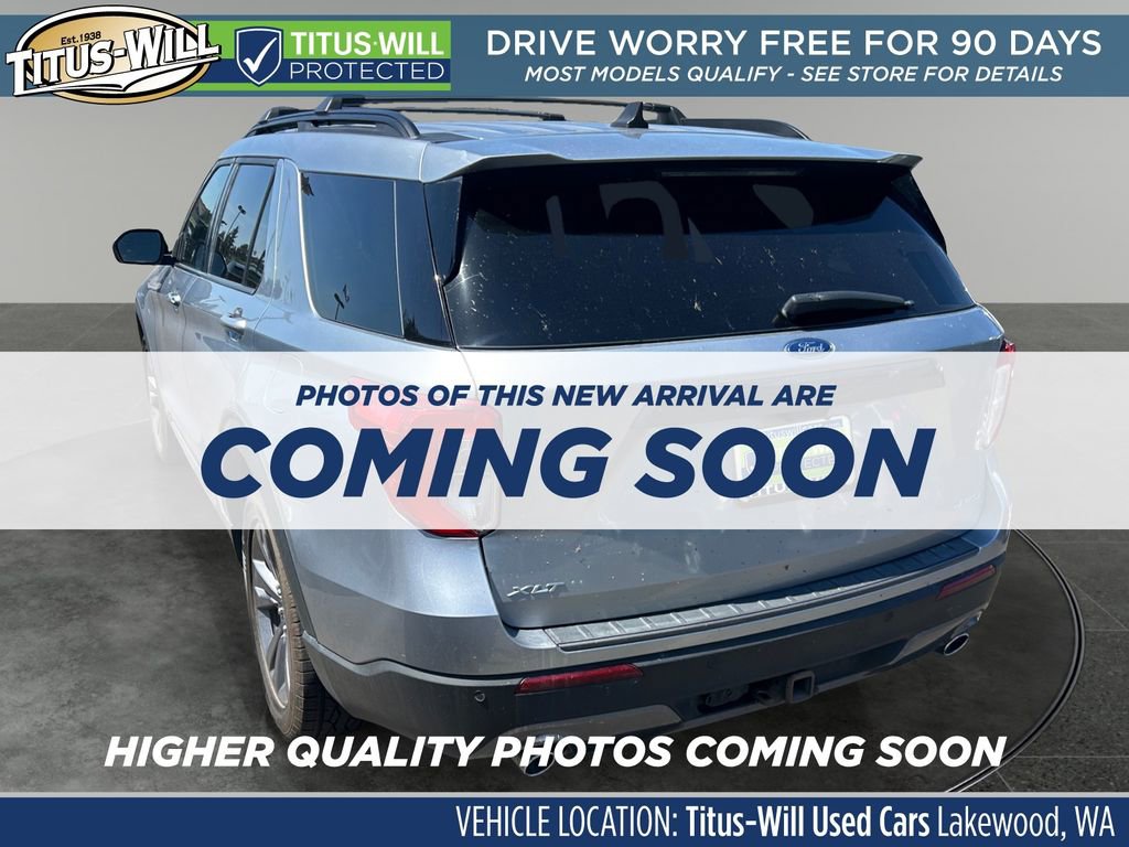 Used 2022 Ford Explorer XLT w/ Equipment Group 202A AWD/4WD image 4