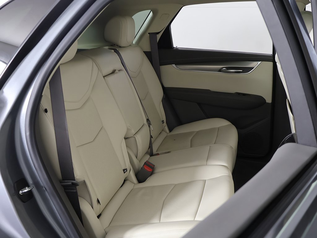 Used 2022 Cadillac XT5 Premium Luxury image 32