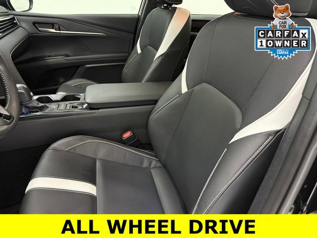 Used 2025 Toyota Camry SE w/ Convenience Package image 27