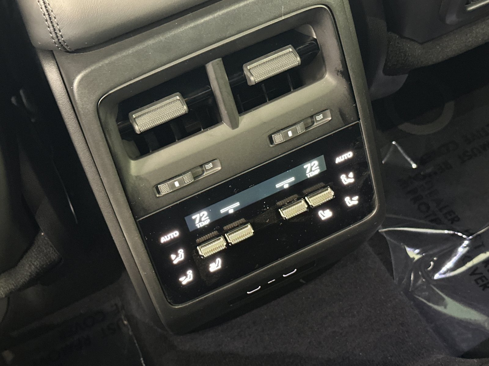 New 2026 Porsche Macan Turbo Electric AWD/4WD image 15