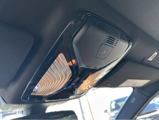 Used 2021 BMW 540i w/ Premium Package RWD image 16