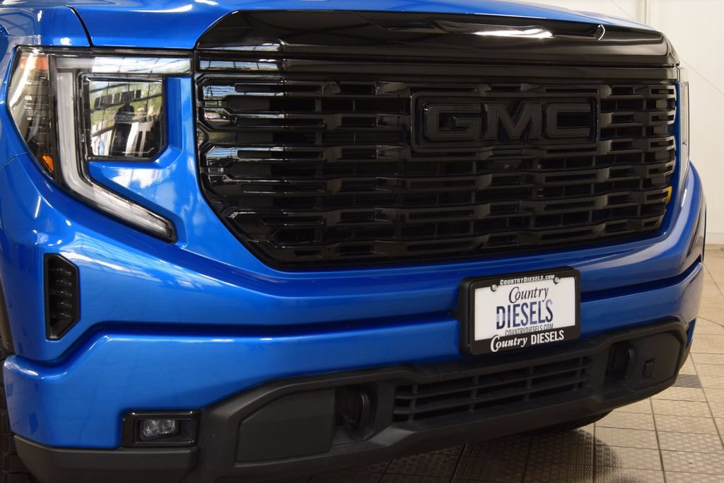 Used 2022 GMC Sierra 1500 Elevation w/ Elevation Premium Package AWD/4WD image 12