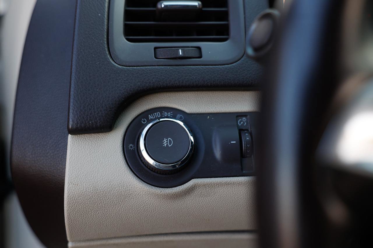 Used 2013 Buick Regal Premium image 39