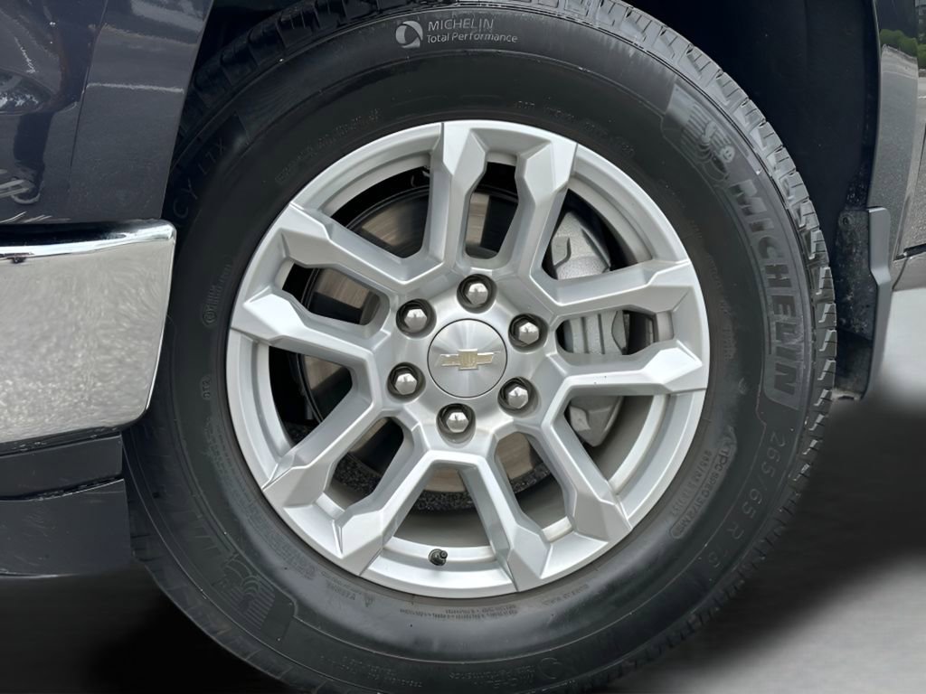 Used 2023 Chevrolet Silverado 1500 LT AWD/4WD image 26