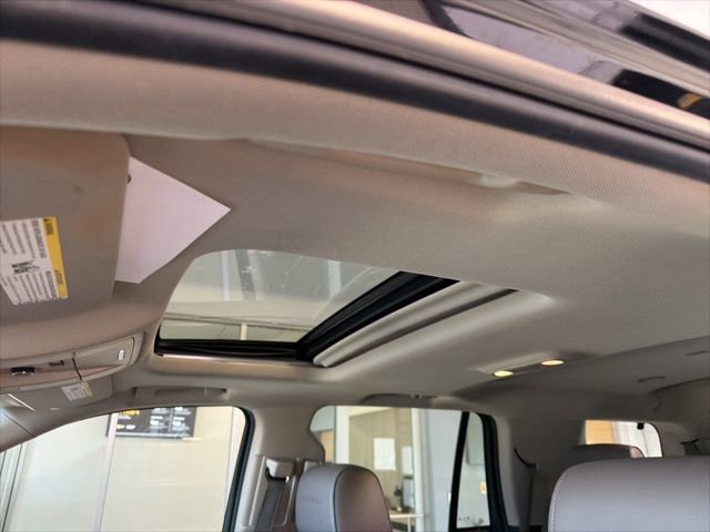 Used 2016 GMC Yukon Denali AWD/4WD image 2