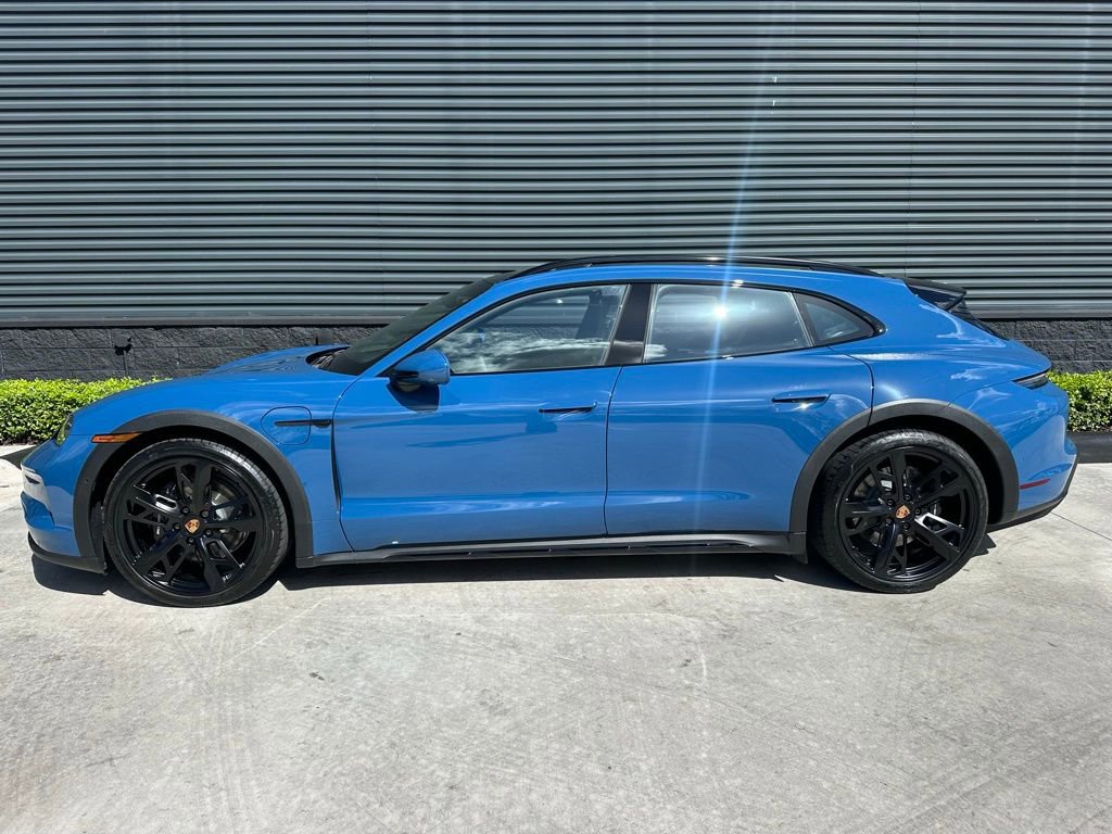 Certified 2025 Porsche Taycan 4S image 2