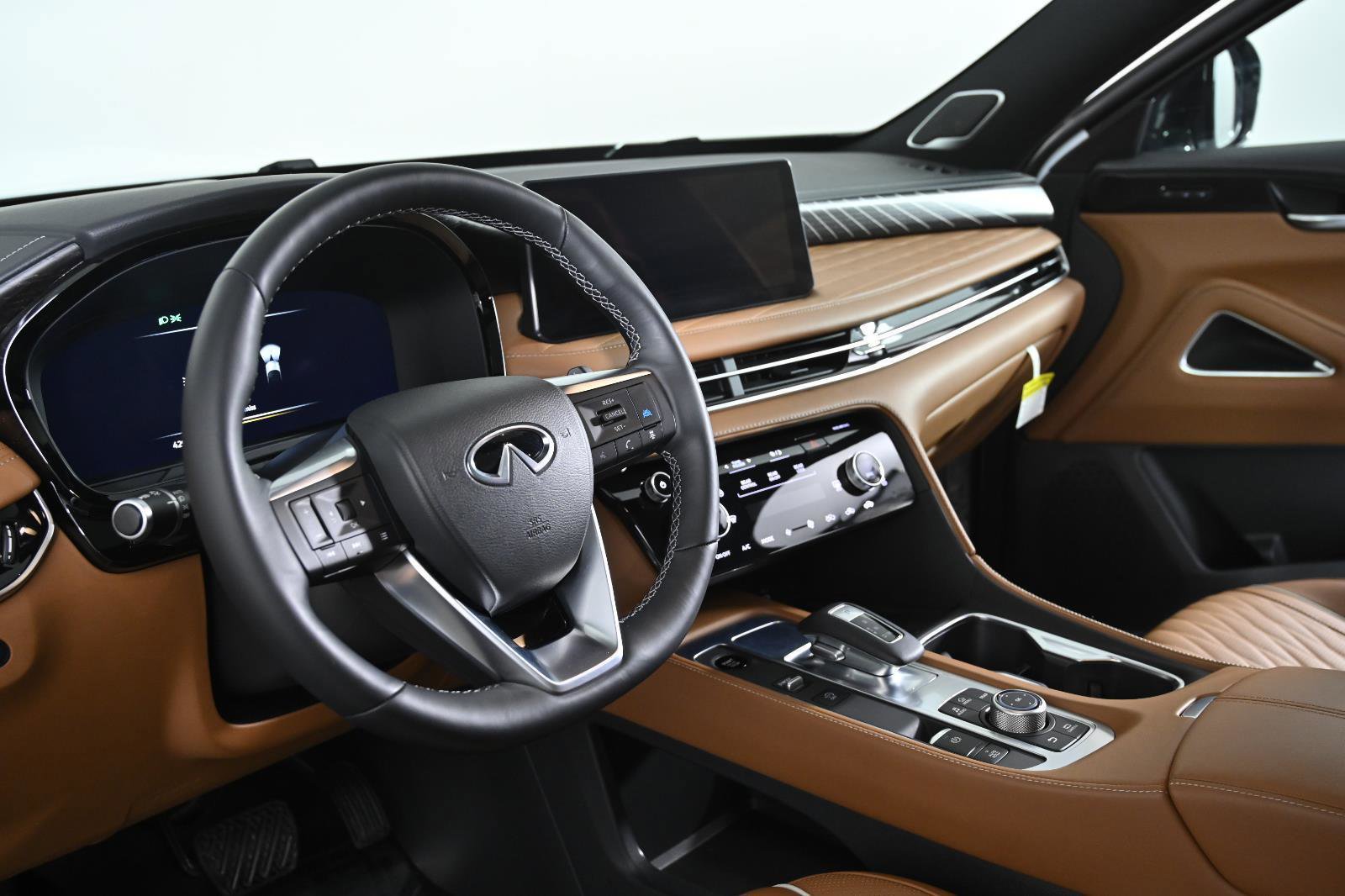 Used 2026 INFINITI QX60 Autograph w/ Dark Cargo Package image 11