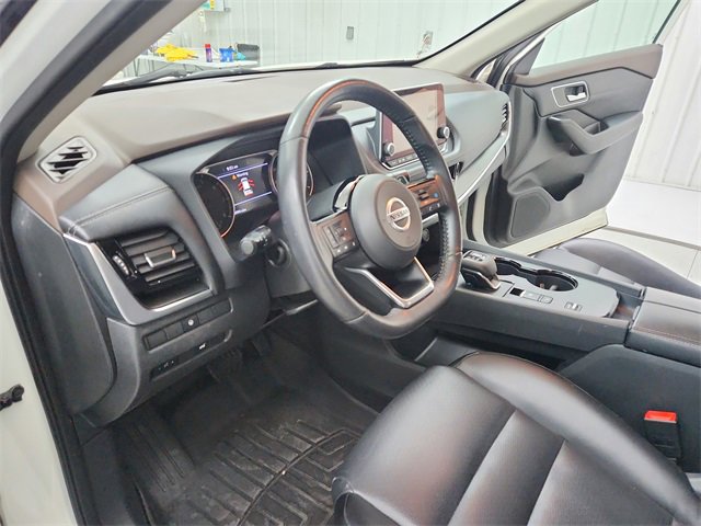 Used 2021 Nissan Rogue SV w/ Premium Package image 18