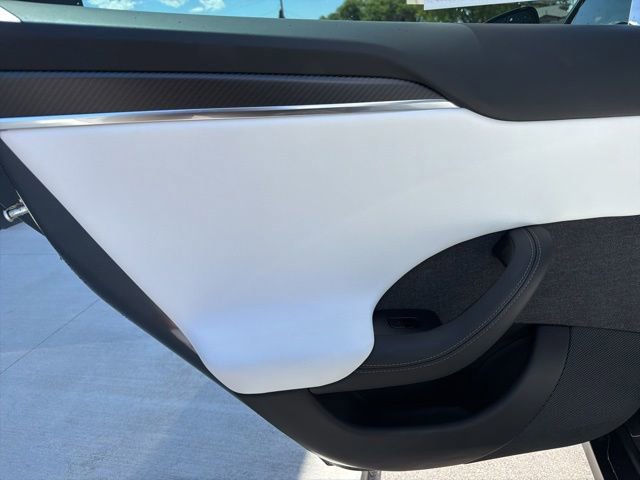 Used 2022 Tesla Model S Plaid AWD/4WD image 16