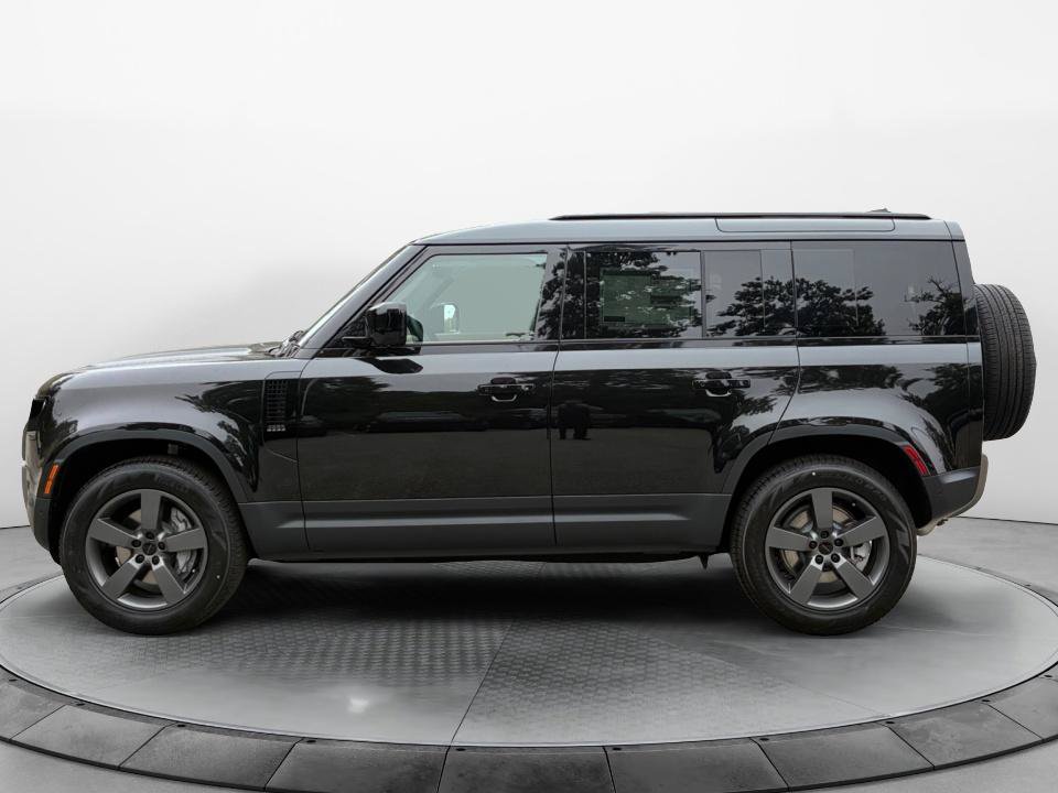 New 2026 Land Rover Defender 110 S AWD/4WD image 4