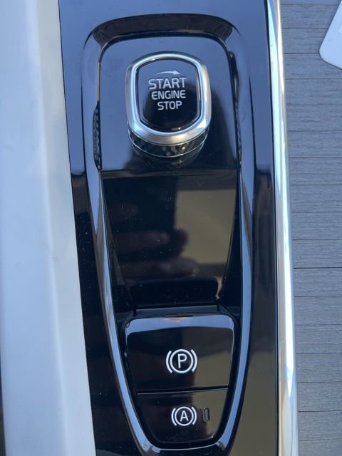 New 2026 Volvo V60 B5 Cross Country Plus w/ Climate Package image 18