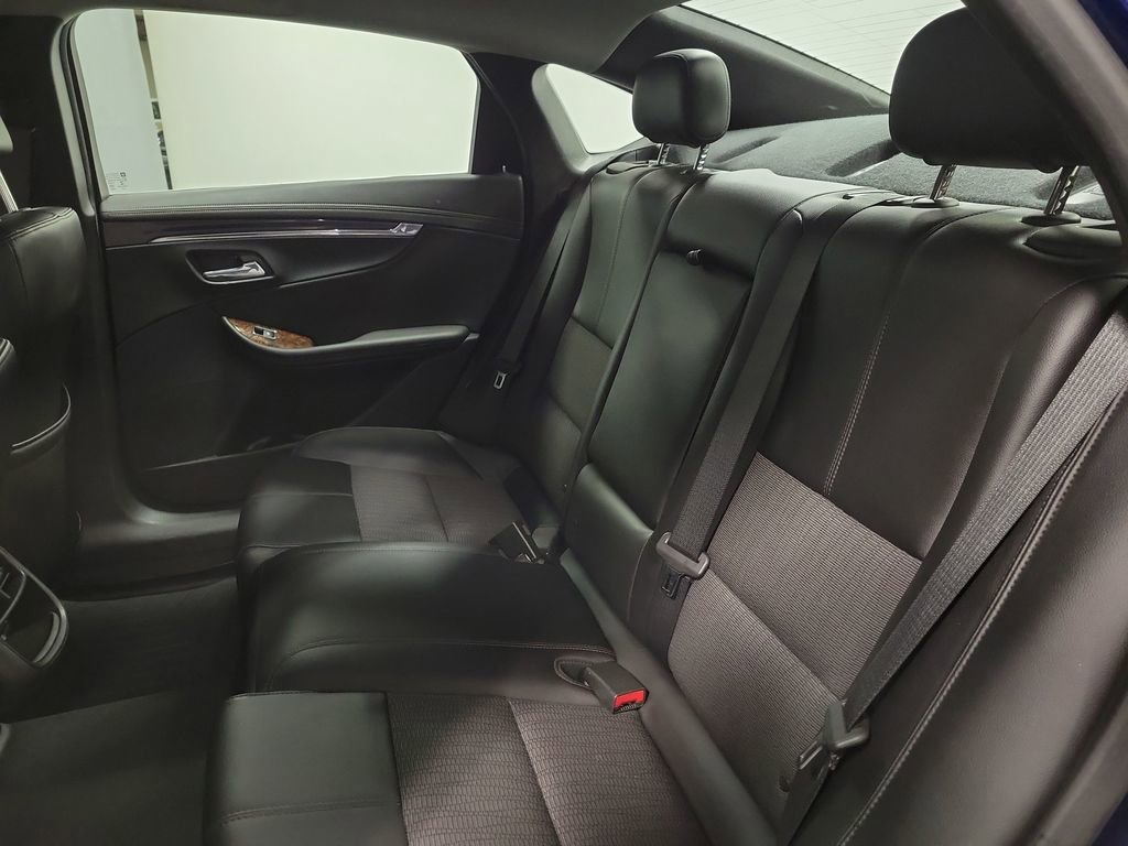 Used 2014 Chevrolet Impala LT w/ Convenience Package image 20
