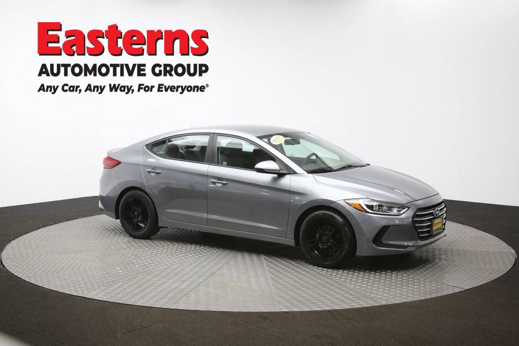 Used 2017 Hyundai Elantra SE w/ Cargo Package image 44