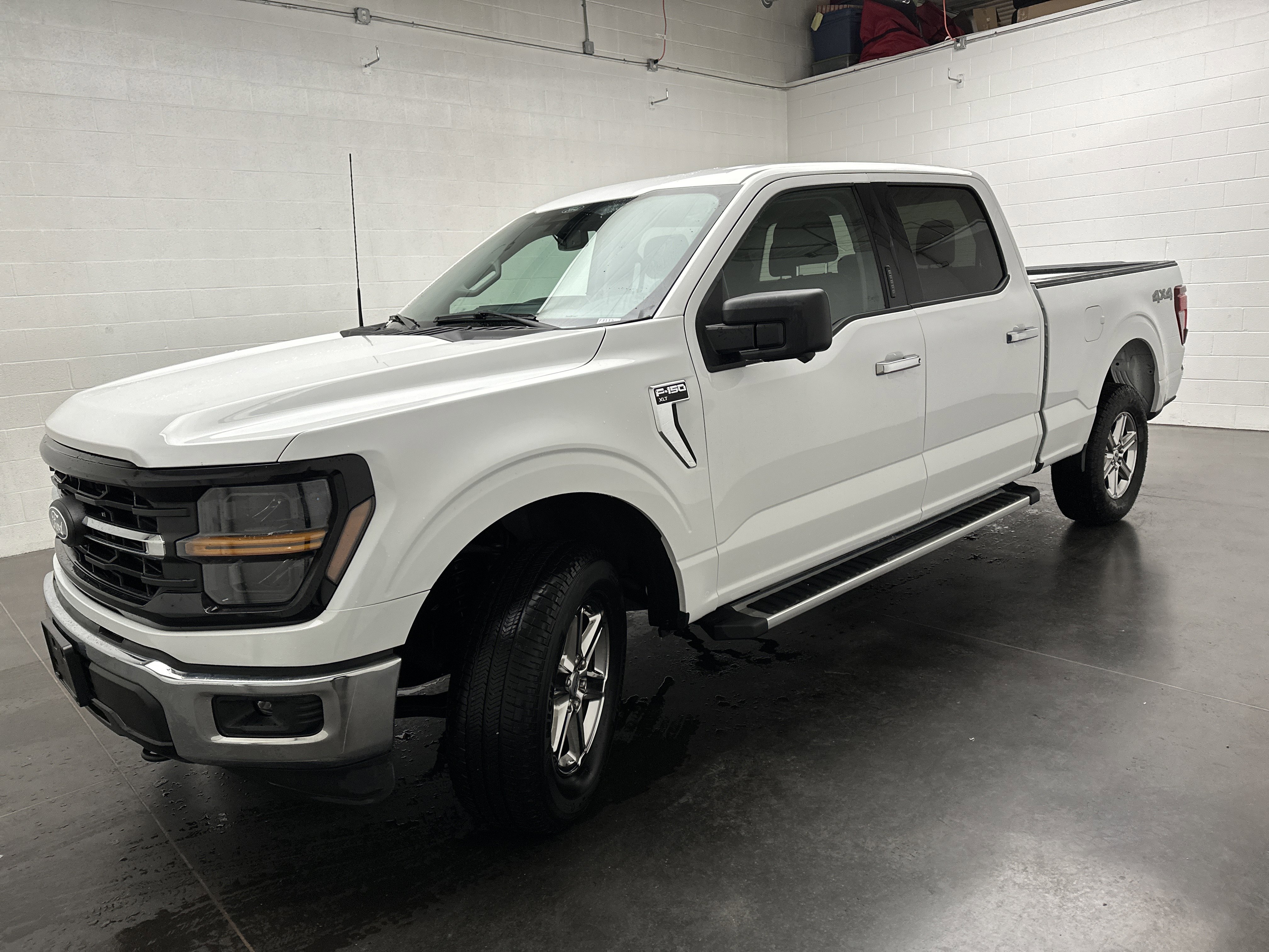 Used 2024 Ford F150 XLT w/ Tow/Haul Package AWD/4WD image 4