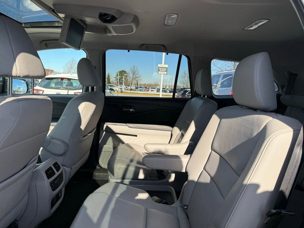 Used 2019 Honda Pilot Touring image 15