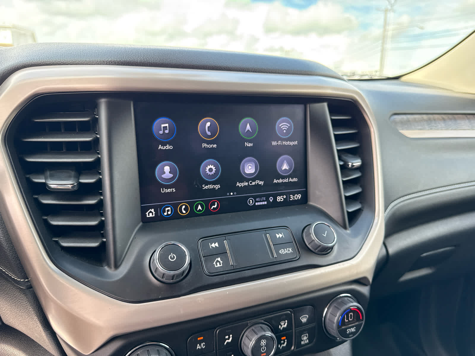 Certified 2023 GMC Acadia Denali w/ Black Diamond Edition AWD/4WD image 16