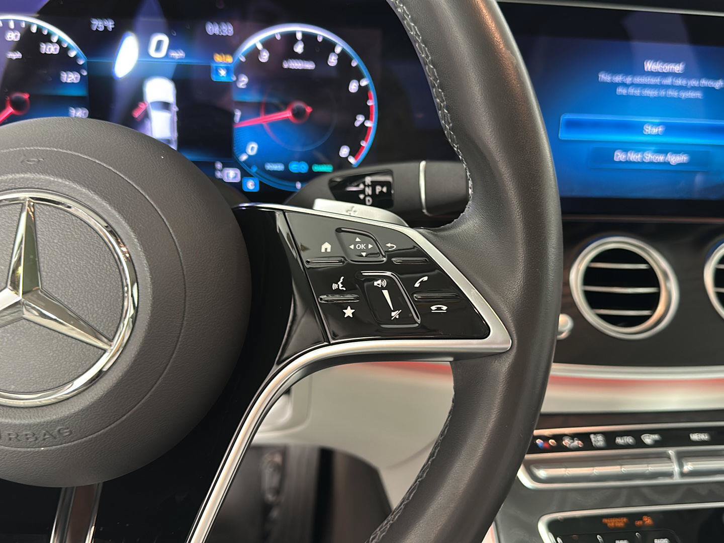 Used 2023 Mercedes-Benz E 450 4MATIC Sedan image 13