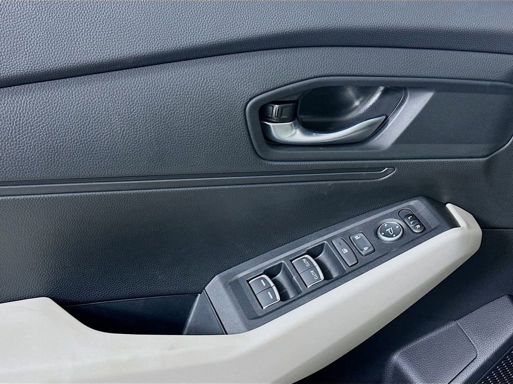 Certified 2025 Honda Accord LX image 21