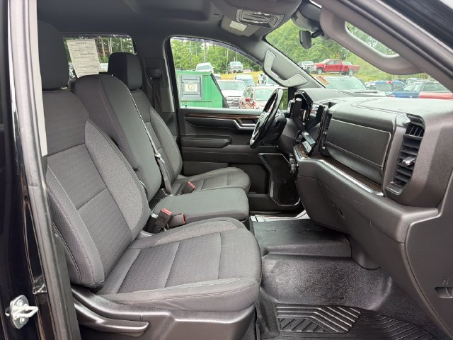 Used 2023 Chevrolet Silverado 1500 LT AWD/4WD image 27