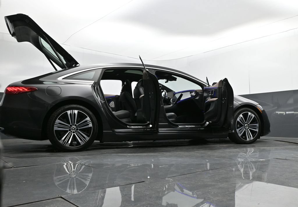 Used 2023 Mercedes-Benz EQS 450+ 4MATIC Sedan image 33