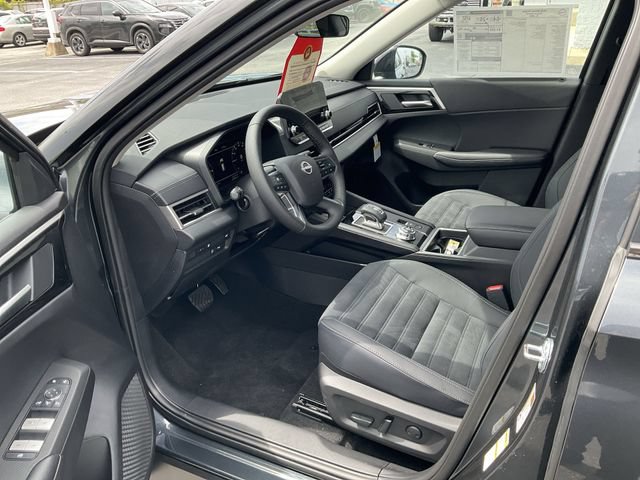 New 2026 Nissan Rogue SL AWD/4WD image 9