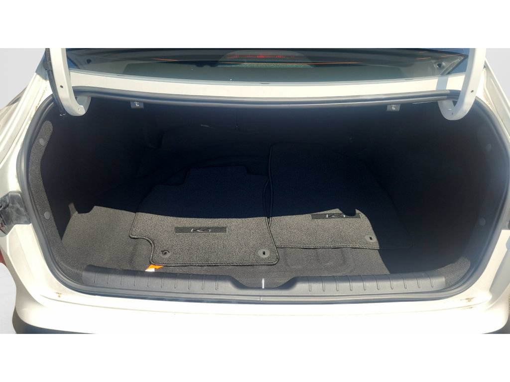Used 2025 Kia K4 FWD image 9