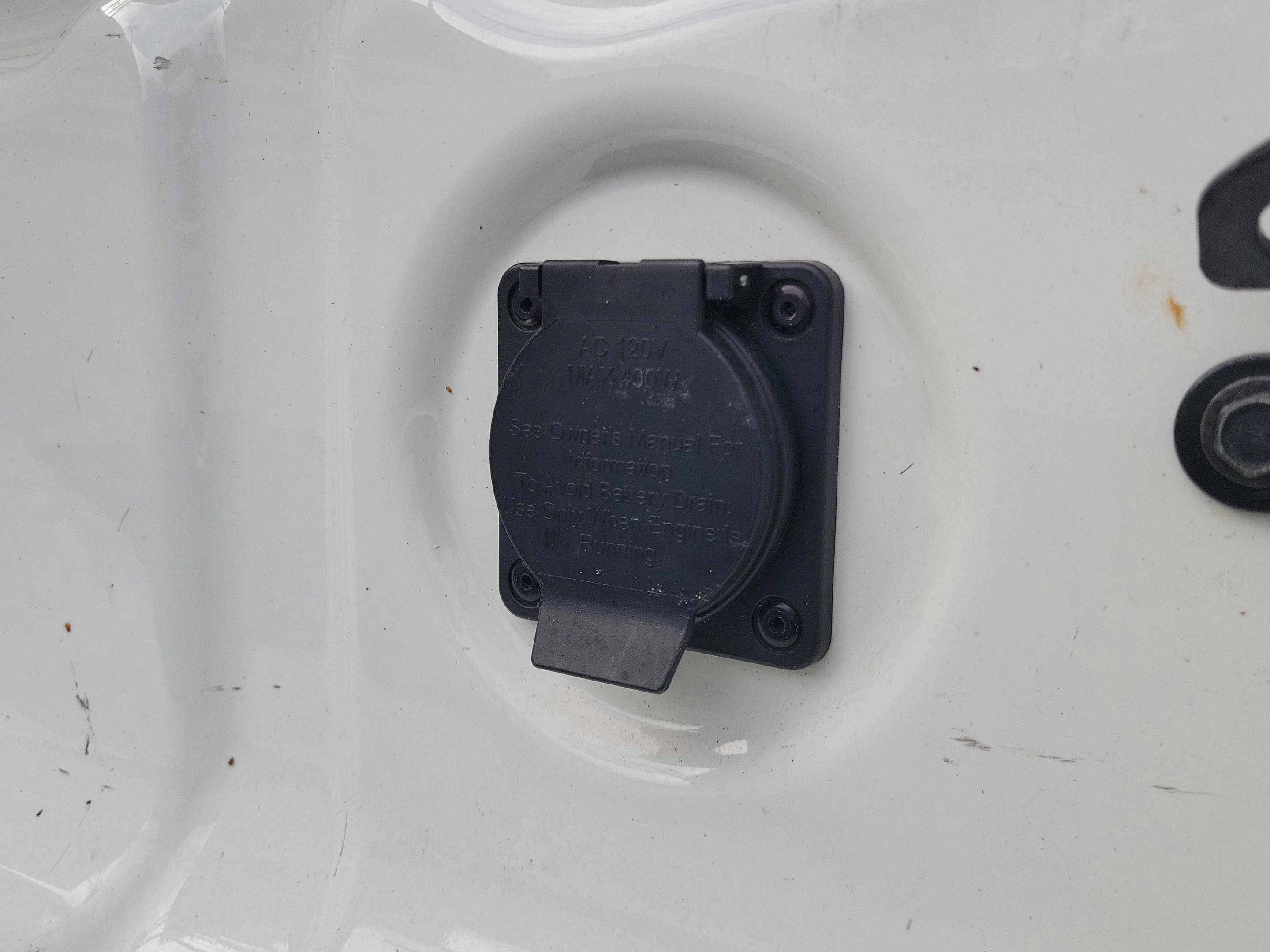 Used 2022 Nissan Frontier SV image 8