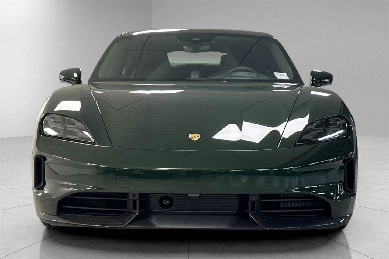 New 2025 Porsche Taycan GTS image 32