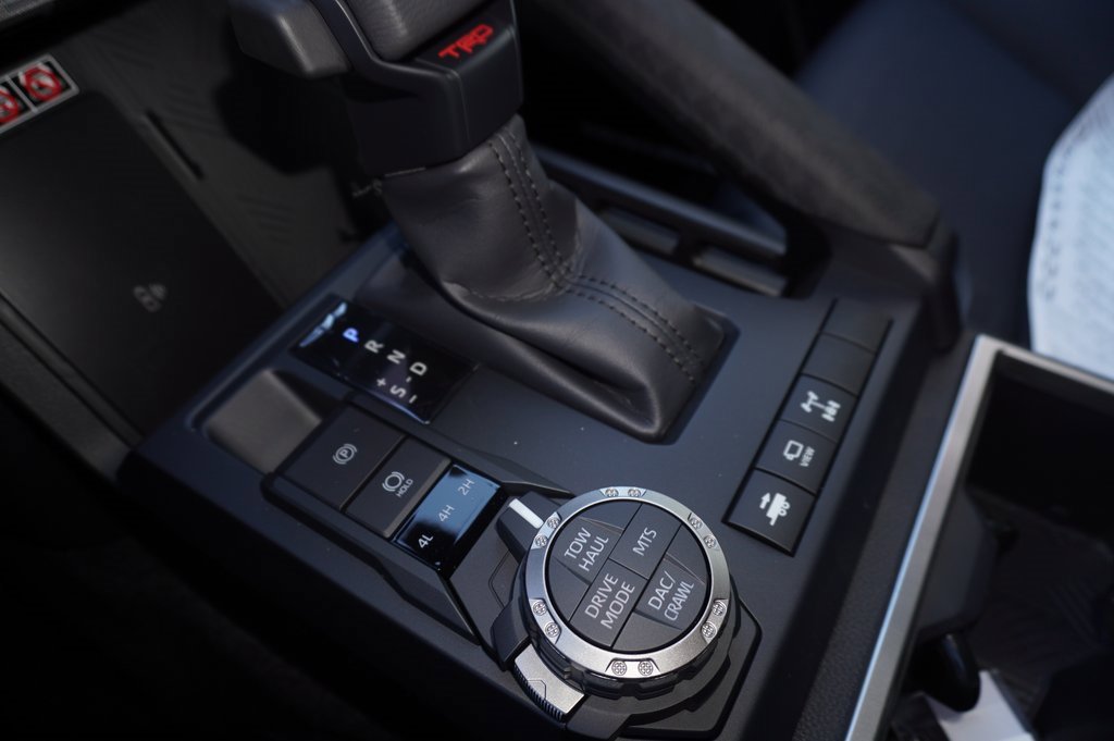 New 2025 Toyota Tacoma TRD Off-Road image 18