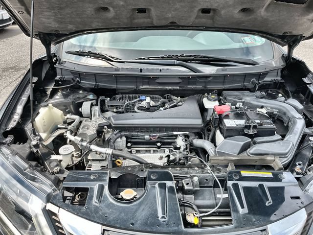 Used 2019 Nissan Rogue S AWD/4WD image 18