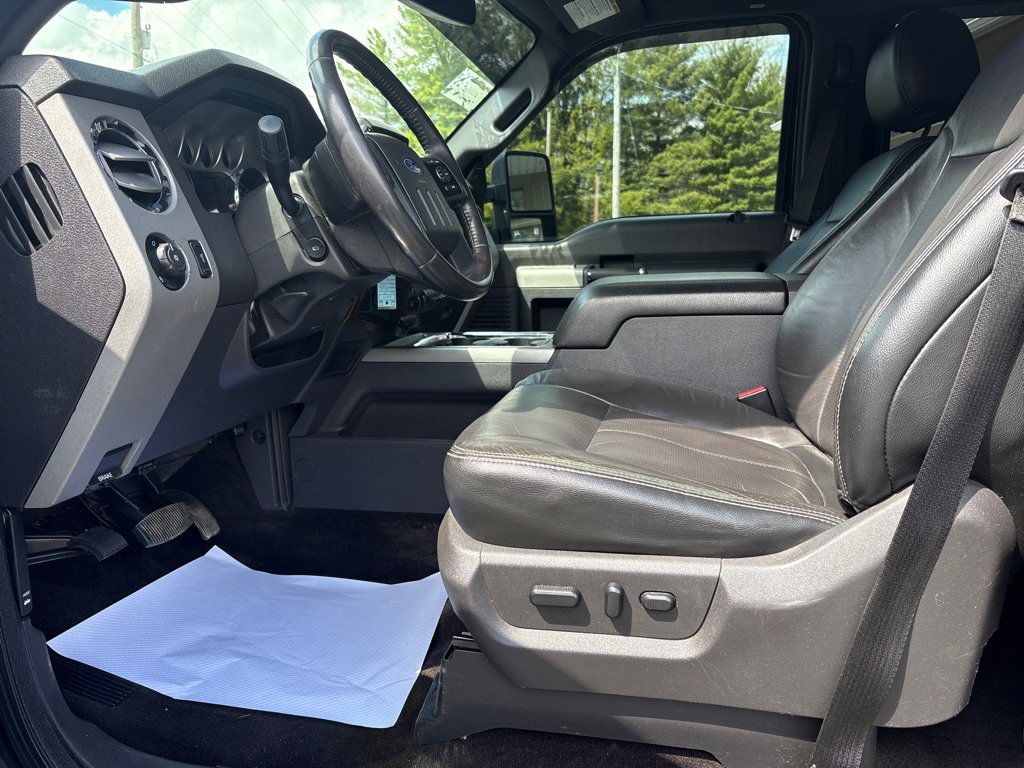 Used 2015 Ford F250 Lariat w/ Lariat Ultimate Package AWD/4WD image 13