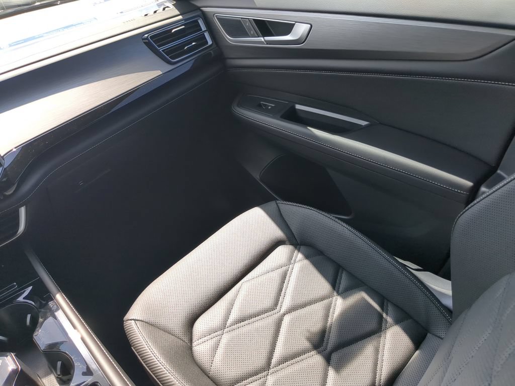 New 2026 Volkswagen Atlas Cross Sport SE FWD image 16