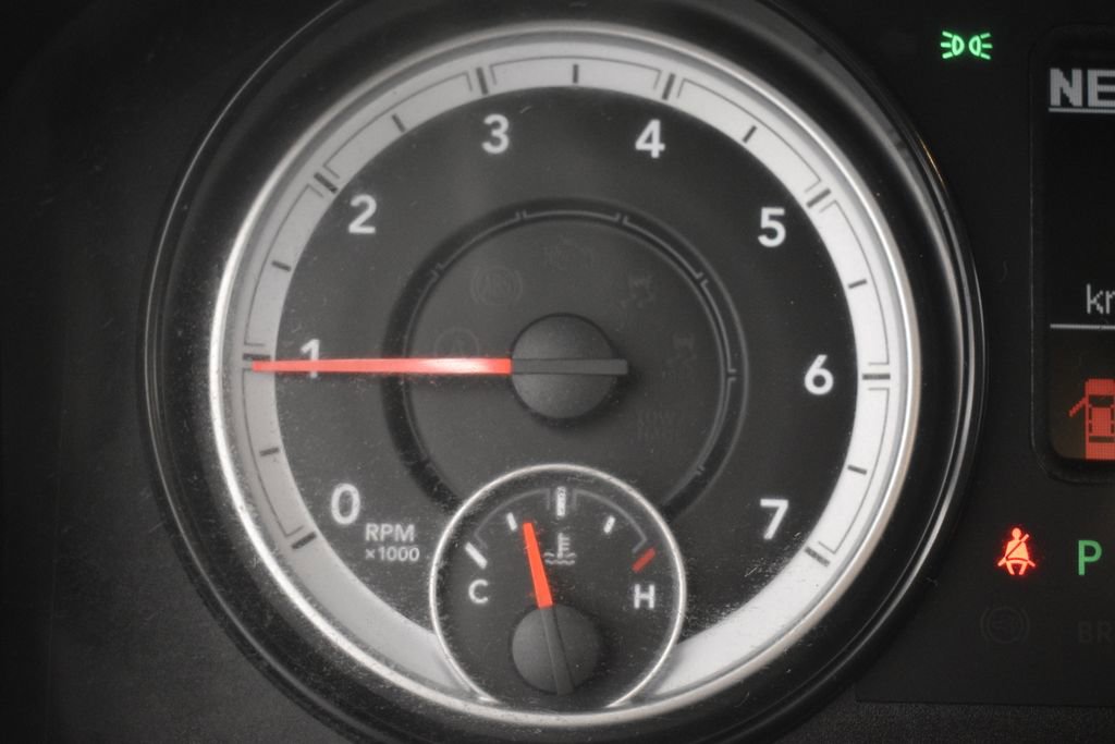 Used 2014 RAM 2500 Tradesman w/ Chrome Appearance Group image 52