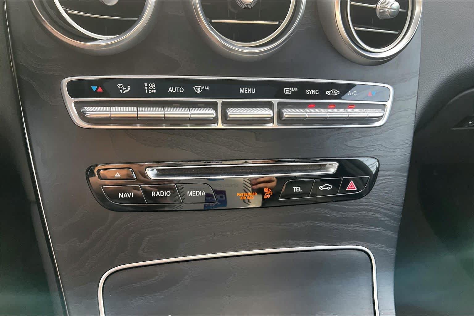 Used 2016 Mercedes-Benz GLC 300 image 30