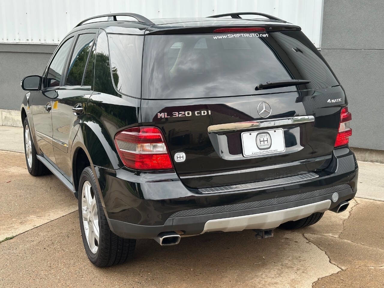 Used 2008 Mercedes-Benz ML 320 4MATIC w/ P1 Pkg image 10