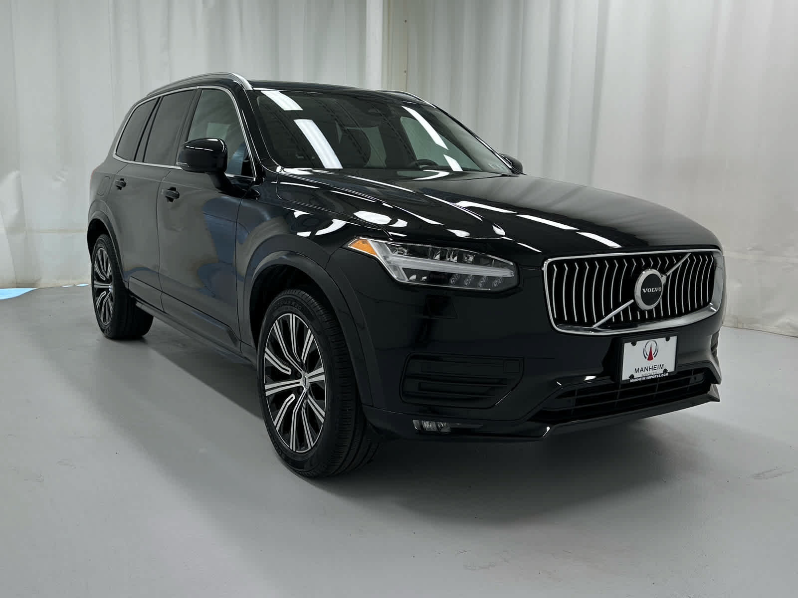 Used 2023 Volvo XC90 B6 Core w/ Protection Package Premier AWD/4WD image 1