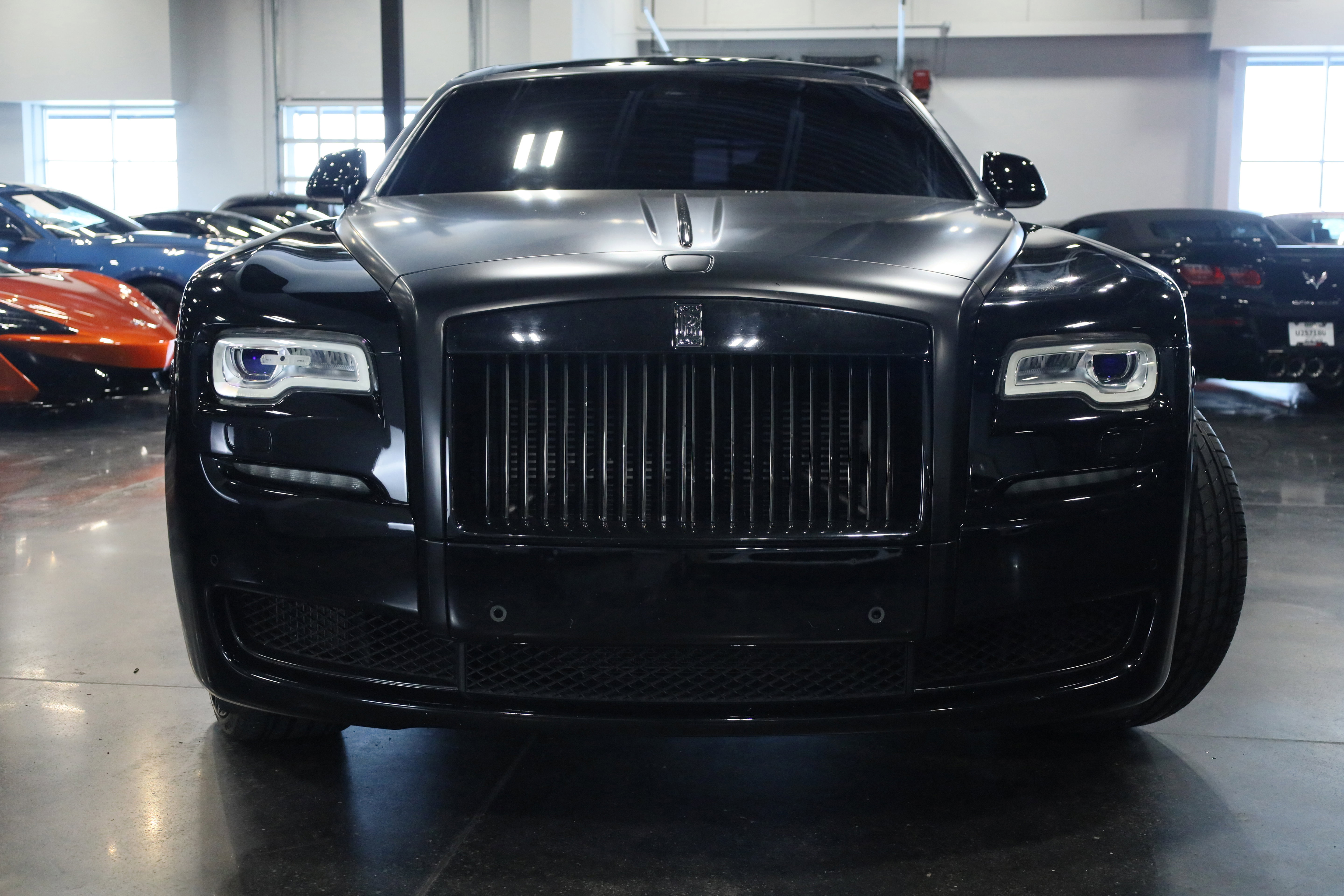 Used 2017 Rolls-Royce Ghost image 2