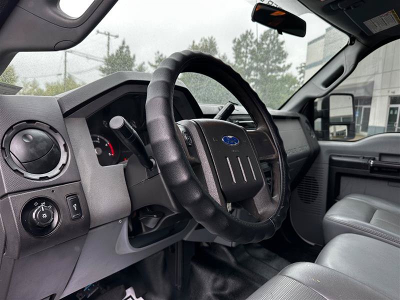 Used 2015 Ford F250 XL w/ Power Equipment Group AWD/4WD image 18