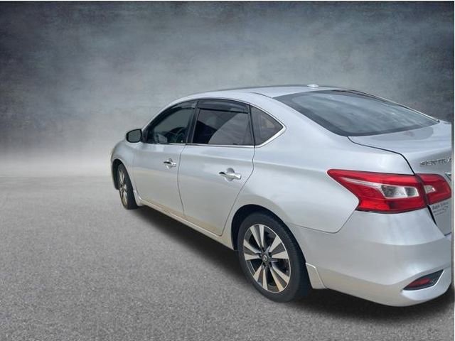 Used 2019 Nissan Sentra SV w/ Special Edition Package FWD image 4