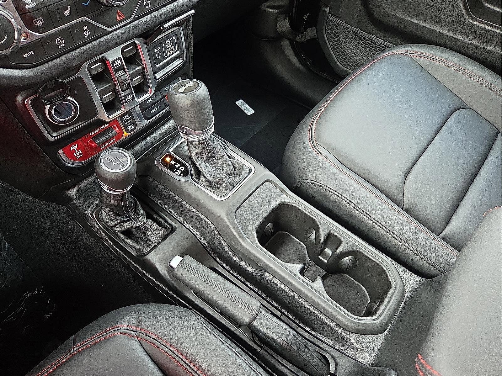 New 2026 Jeep Wrangler Unlimited Rubicon w/ Safety Group image 21