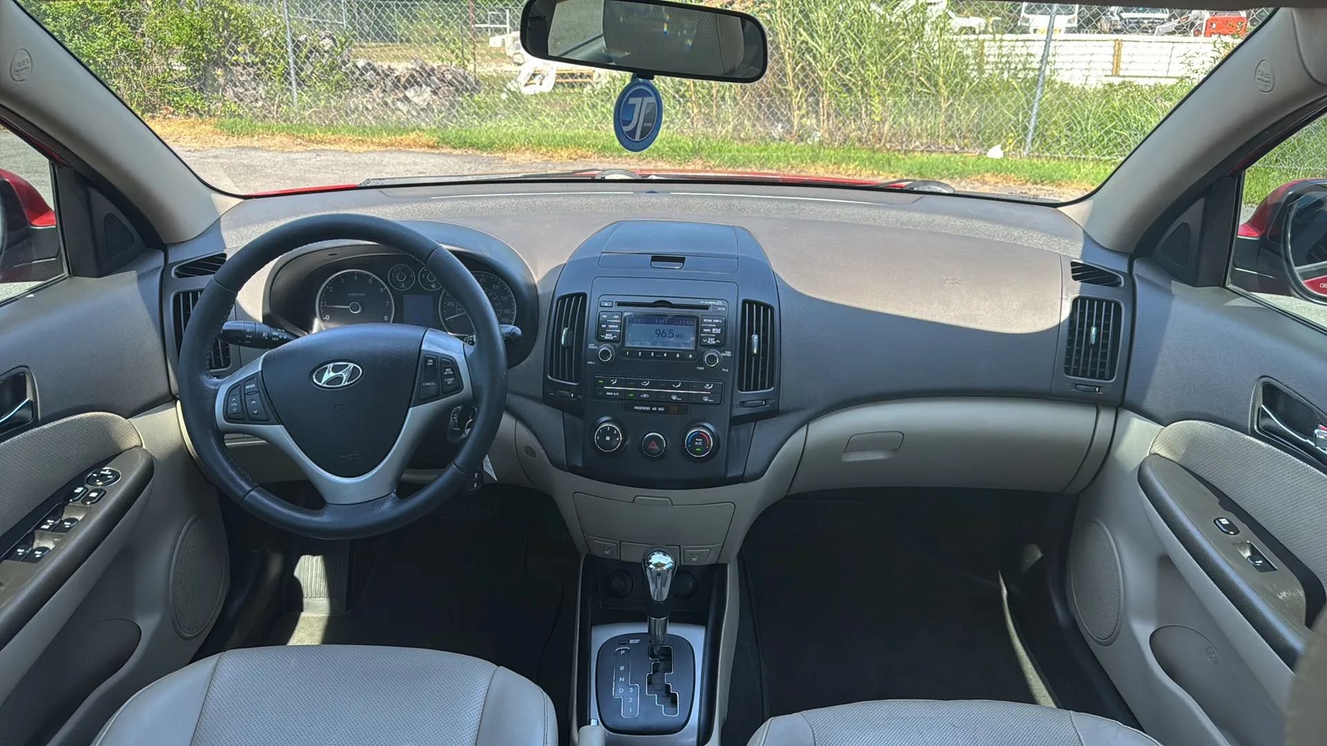Used 2011 Hyundai Elantra FWD image 21