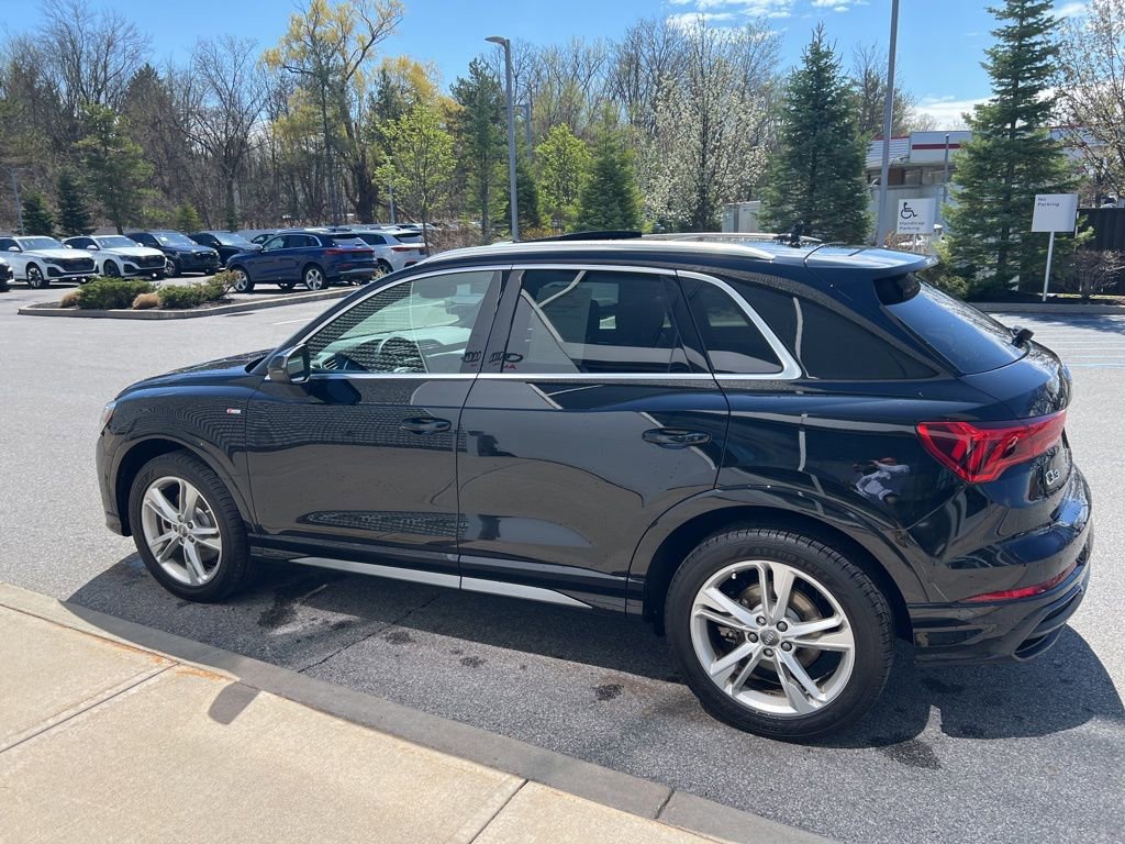 Used 2020 Audi Q3 2.0T Prestige w/ Prestige Package image 39