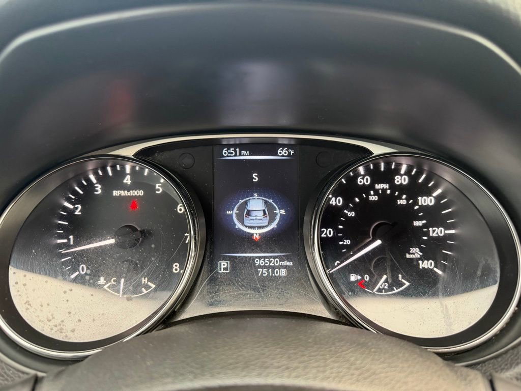 Used 2015 Nissan Rogue SL w/ SL Premium Package image 32