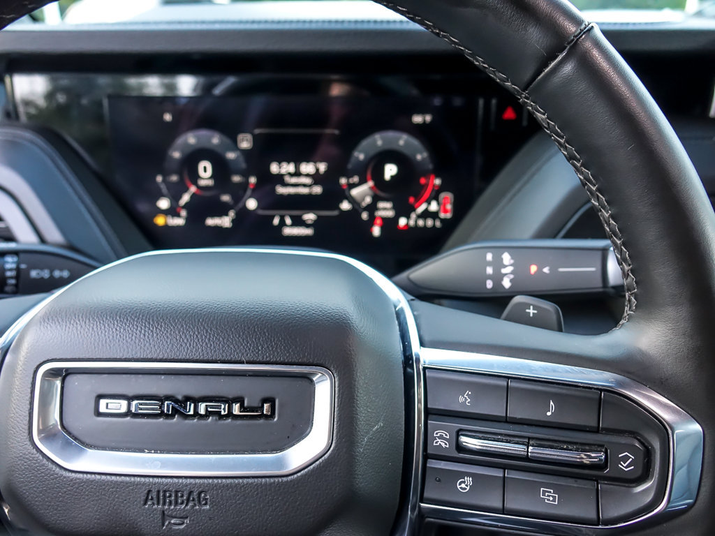 Certified 2025 GMC Yukon Denali AWD/4WD image 18