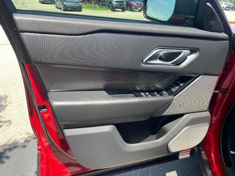 Used 2018 Land Rover Range Rover Velar S AWD/4WD image 18