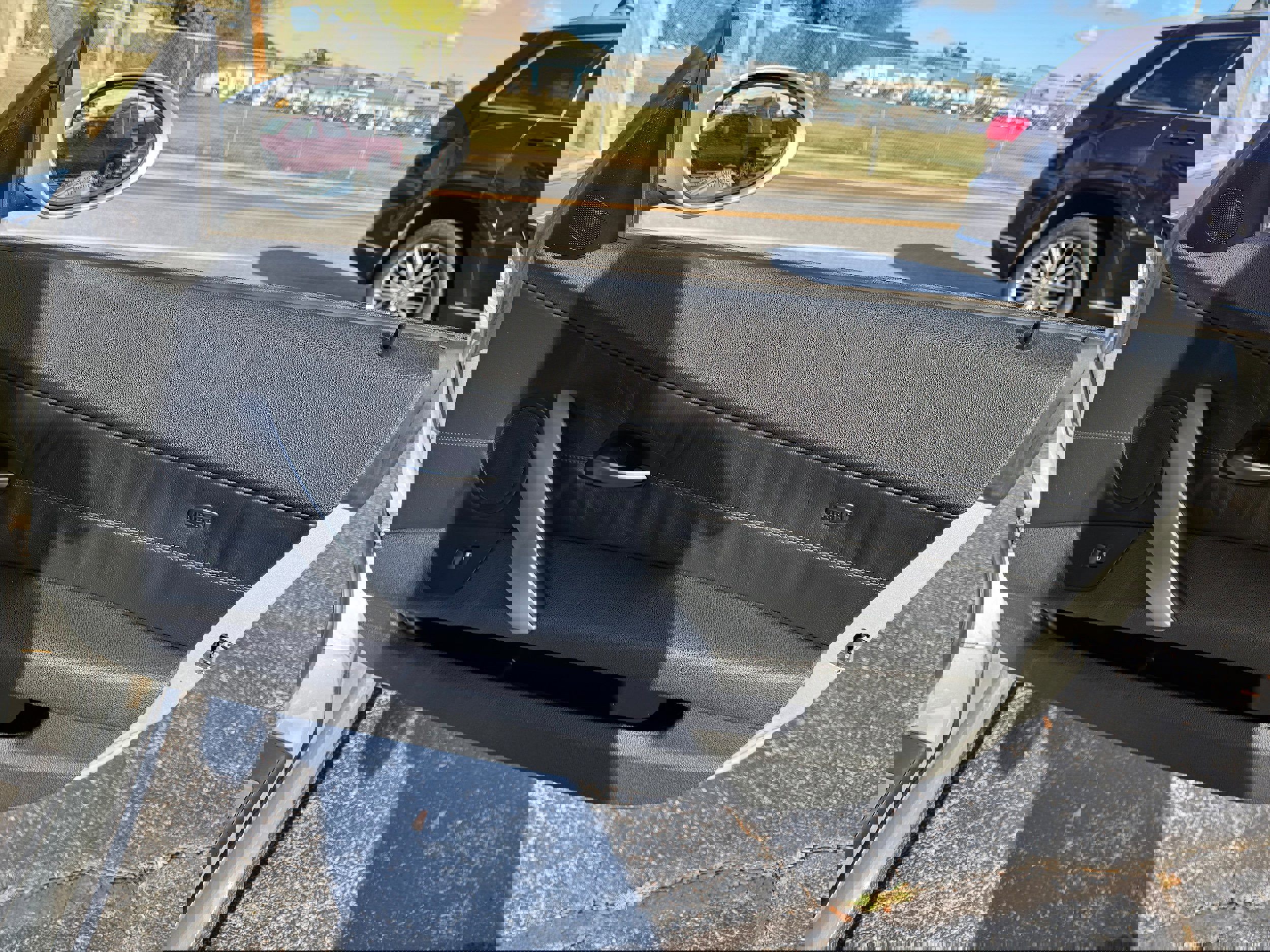 Used 2006 BMW Z4 3.0i image 12