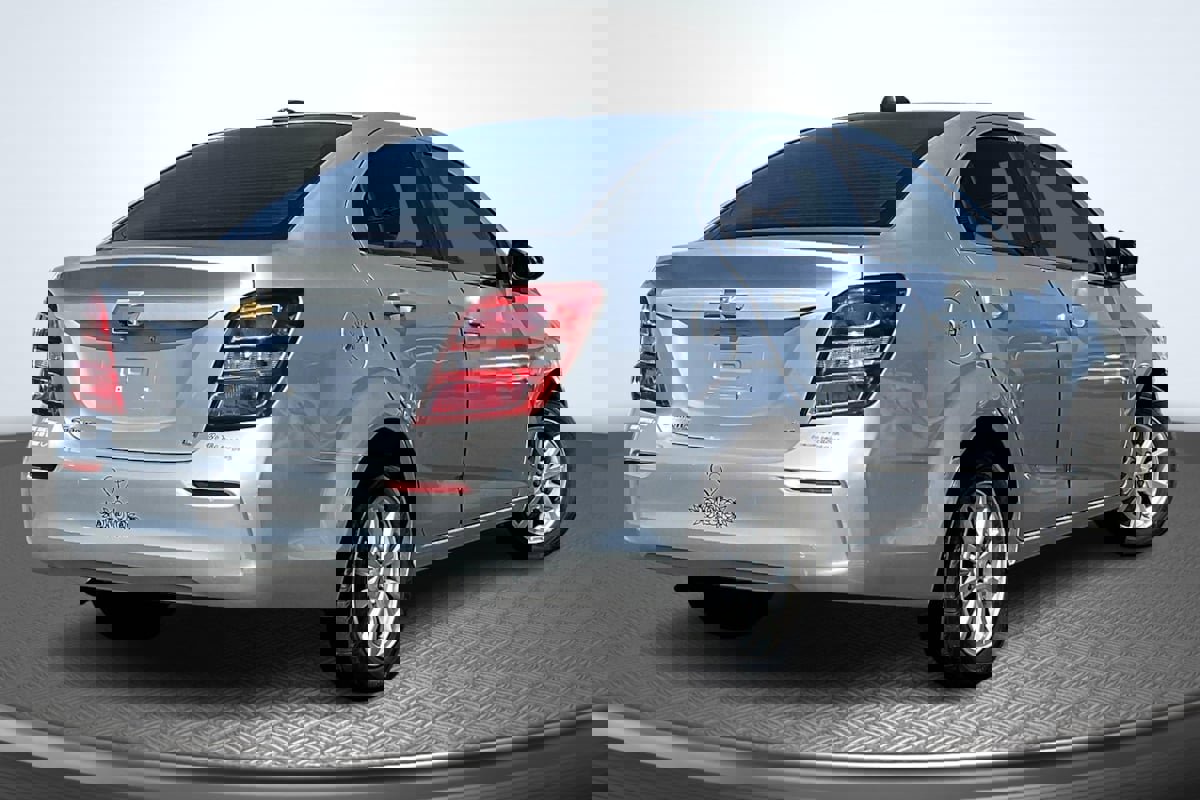 Used 2017 Chevrolet Sonic LT image 13