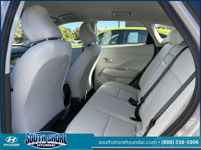 Certified 2024 Hyundai Kona SE AWD/4WD image 12